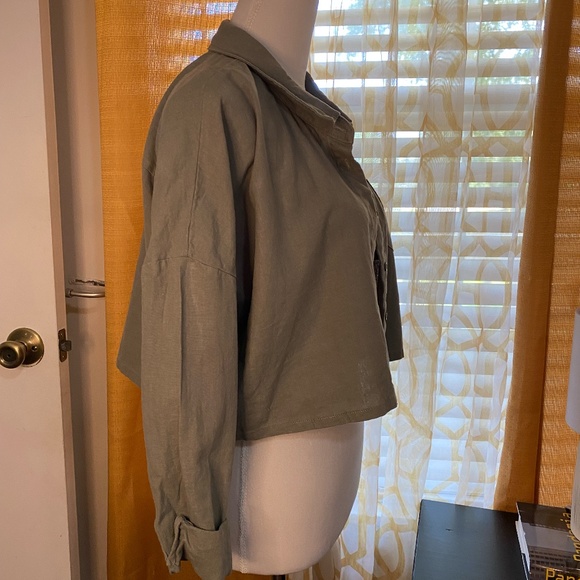 Mix & Match 2/$20 Ci Sono Crop Button Up Sz. XL - Picture 4 of 5